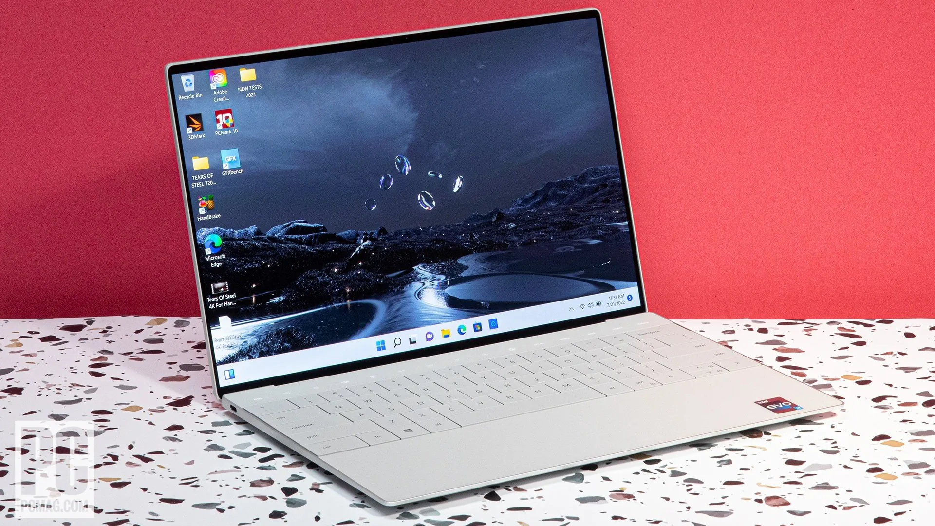Dell XPS 13 Plus, Ultrabook Premium dengan Desain Futuristik