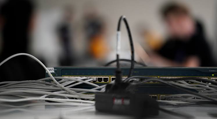 Nonaktifkan WPS, Langkah Sederhana untuk WiFi Lebih Aman (dan Kadang Lebih Stabil)