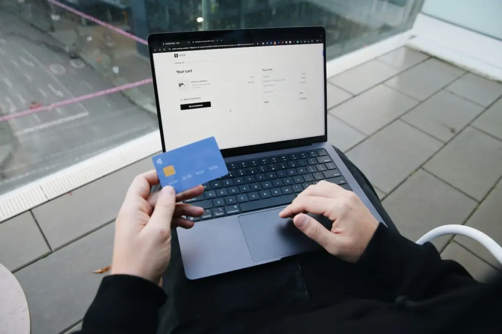 Baca Deskripsi Produk dengan Seksama saat Belanja Online