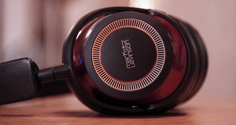 Mark Levinson No. 5909, Headphone Wireless Premium dengan Kualitas Audio Hi-Res